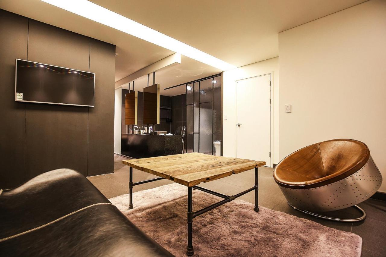 Hotel Flamingo Теджън Екстериор снимка
